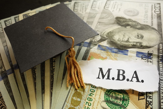 Зарплаты выпускников ведущих бизнес-школ