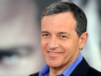    (Robert Bob Iger)