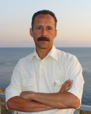 Аркадий Белов